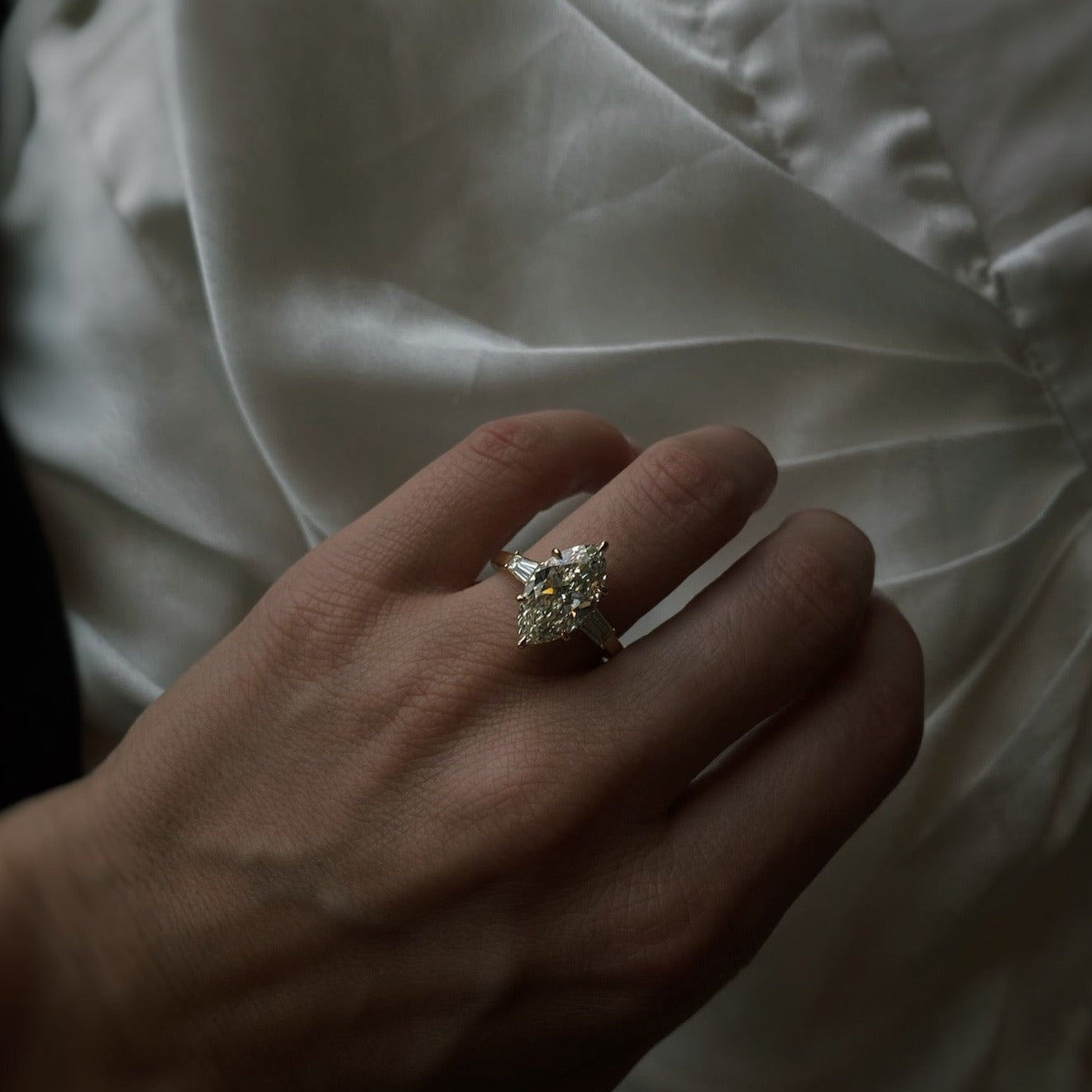 engagement ring marquise